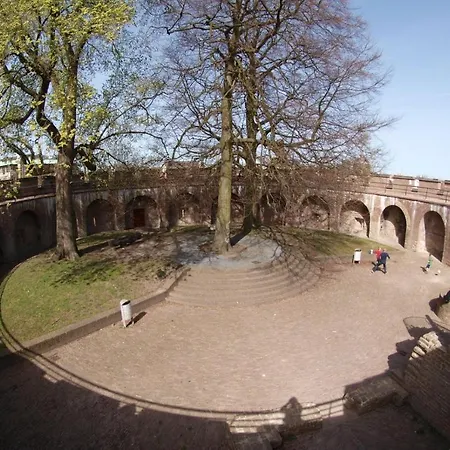 Centre Canal View Or Terrace View *