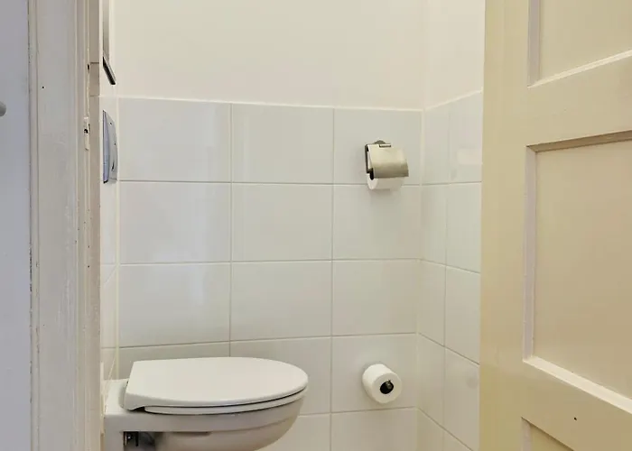 Centre Canal View Or Terrace View *