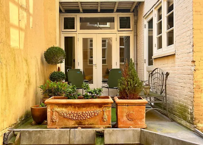 Centre Canal View Or Terrace View Апартаменты