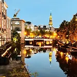 Centre Canal View Or Terrace View